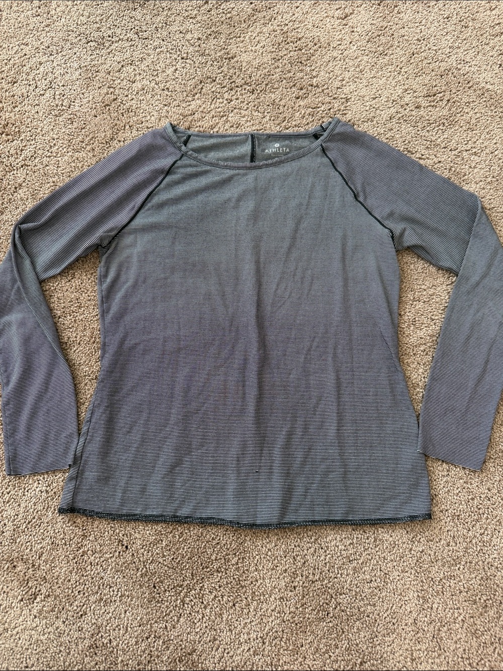 Athleta Long Sleeve Crew Top in Heather Gray